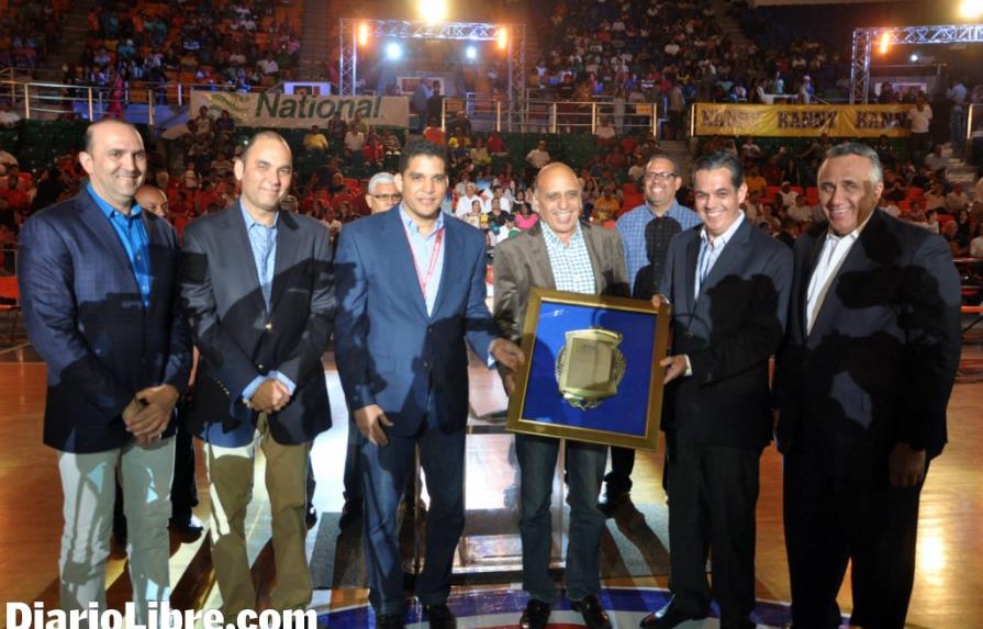 Imponente apertura de la Liga Nacional de Baloncesto, dedicada a Fernando Teruel