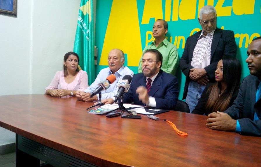 Alianza País reitera crítica a la JCE por su reconocimiento