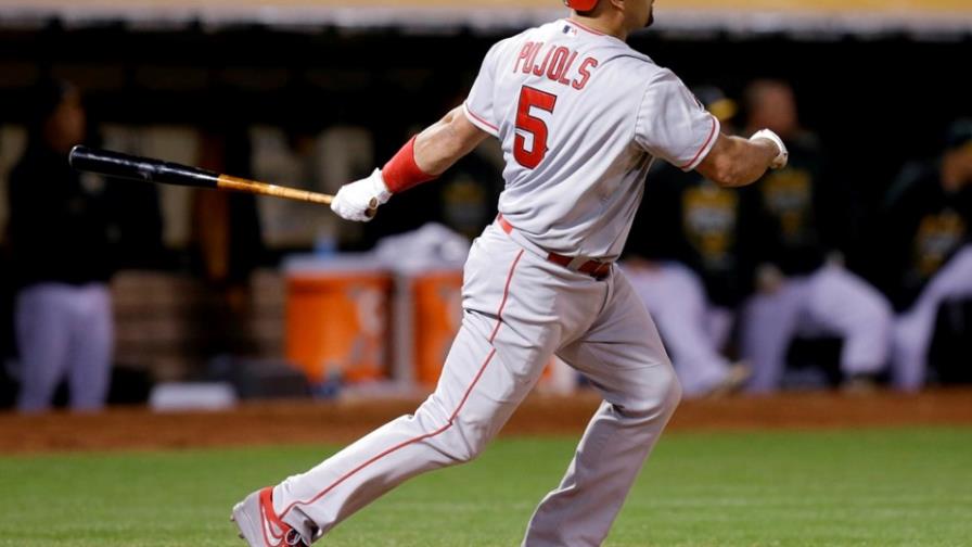 Líderes de bateo y pitcheo en las Grandes Ligas; los dominicanos compiten ofensiva LA