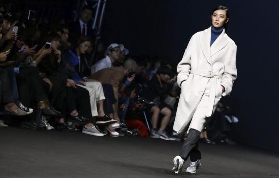 Corea del Sur exhibe lo mejor de sus diseños de moda