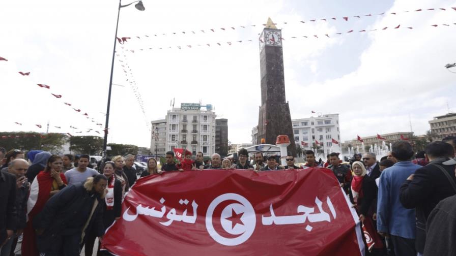 Túnez apela a la unidad para luchar contra el yihadismo que le rodea Túnez apela a la unidad para luchar contra el yihadismo que le rodea