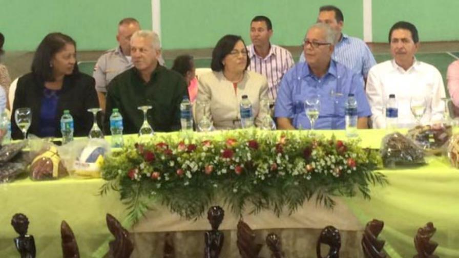 Dan apertura a Juegos de Baní Dan apertura a Juegos de Baní