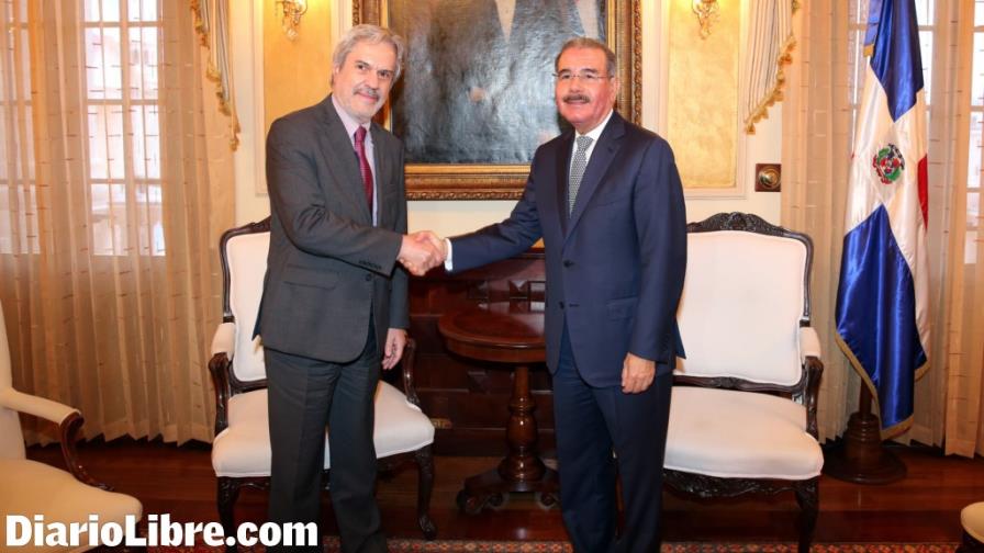 Dirigente OEI resalta plan contra analfabetismo