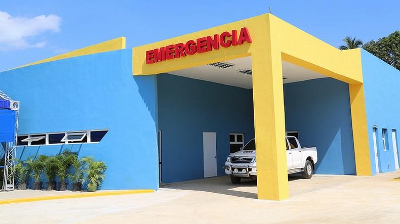 Danilo entrega un centro médico en Villa Altagracia, y dos escuelas en Los Acarrizos