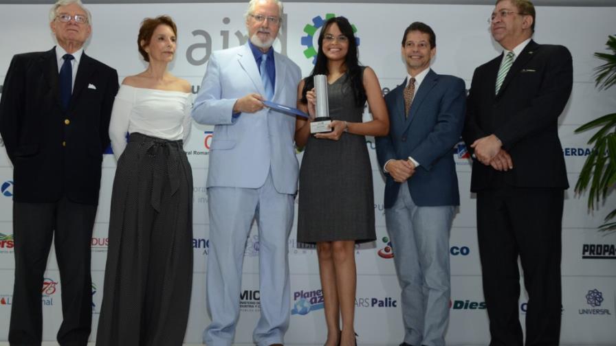 AIRD entrega premios de periodismo Arzeno Brugal AIRD entrega premios de periodismo Arzeno Brugal