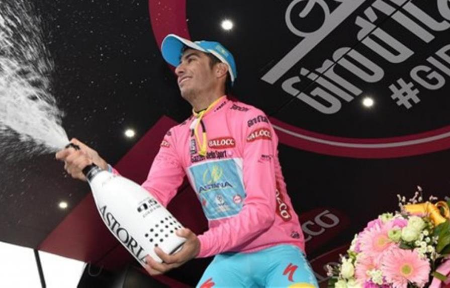 Contador se accidenta y pierde la maglia rosa