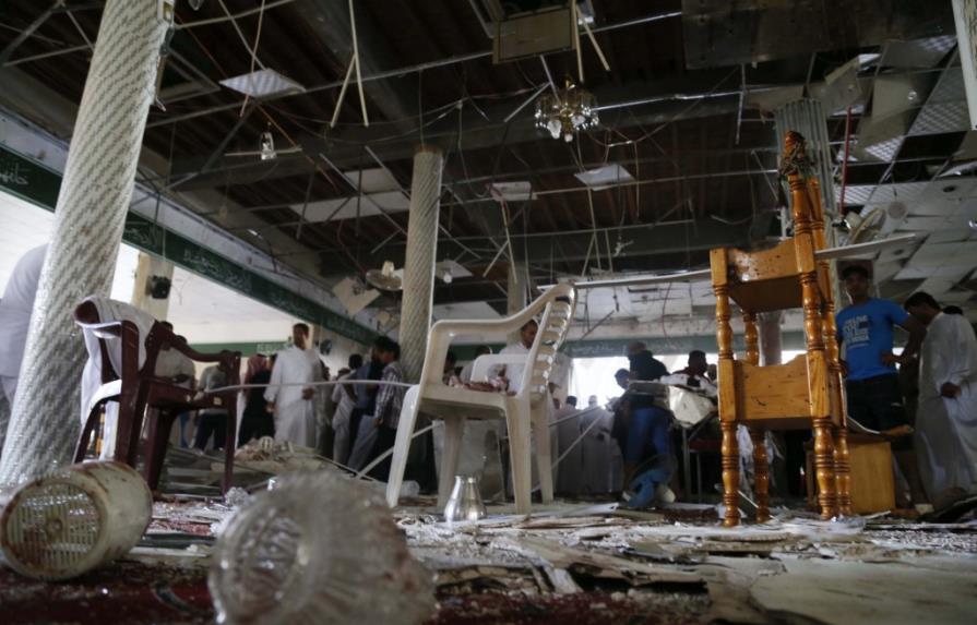 Al menos 21 muertos y 100 heridos en atentado contra mezquita en Arabia Saudí
