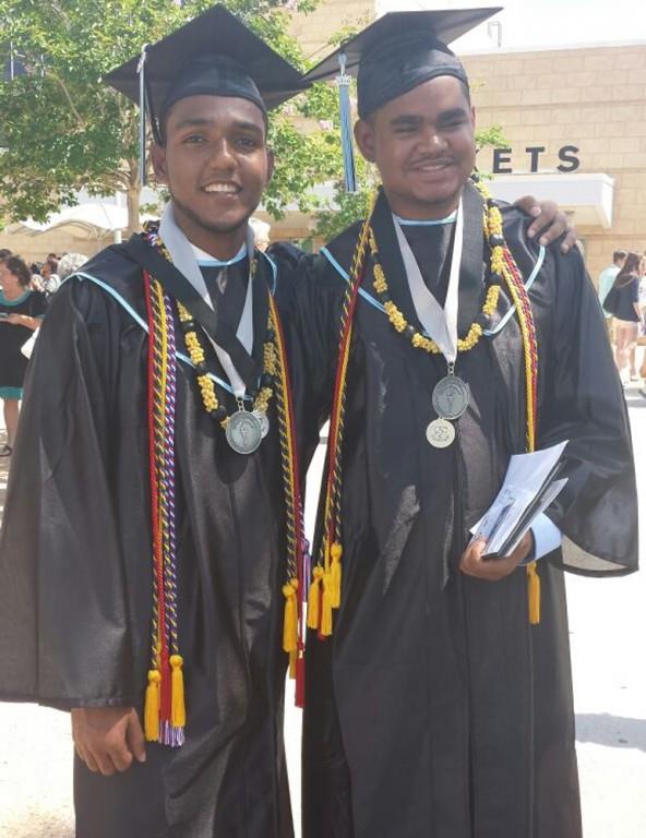 Estudiantes dominicanos alcanzan máximos honores en High School de Orlando