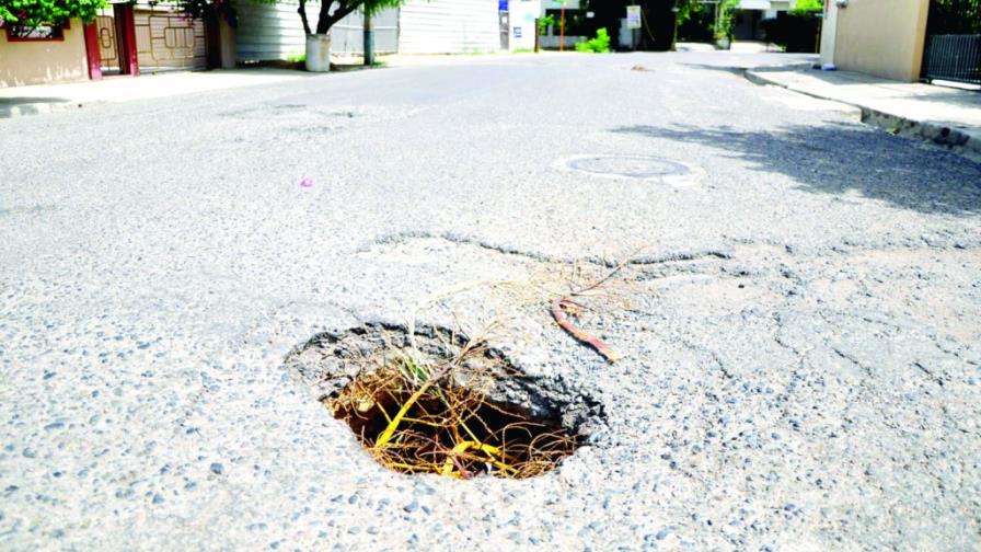Calles de los Jardines en muy malas condiciones