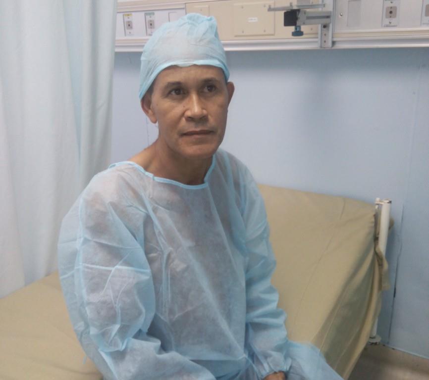 Extraen tumor de 21 libras a un paciente del hospital de Herrera