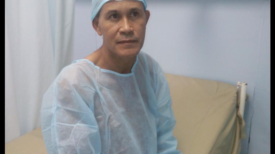 Extraen tumor de 21 libras a un paciente del hospital de Herrera