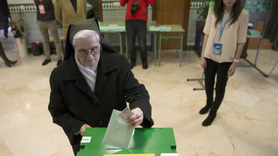 Comicios en Andalucía dan entrada a nuevos partidos y victoria simple a PSOE