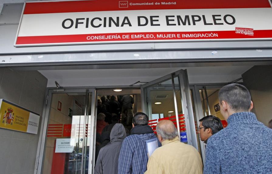 Tasa de desempleo en España sube antes de elecciones
