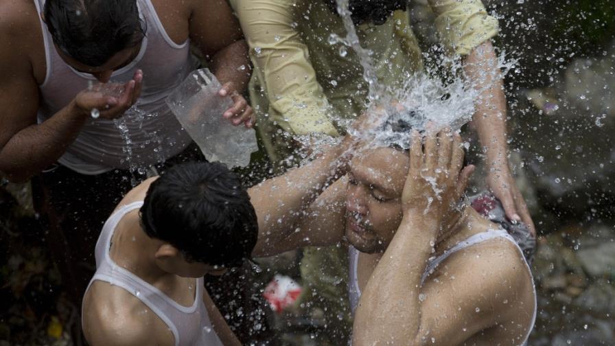 Mueren al menos 436 por ola de calor en Pakistán