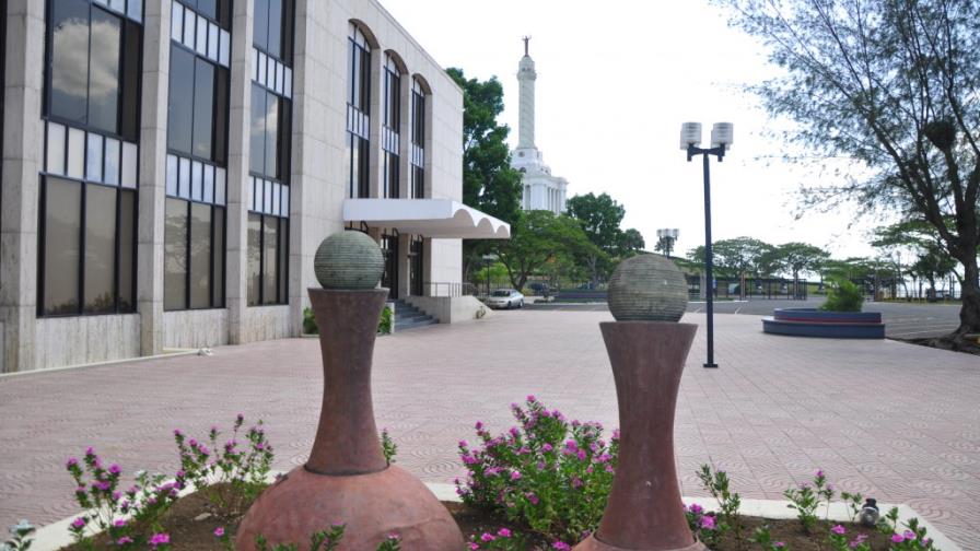 Teatro Cibao afirma ofreció facilidades a Duluc para obra, pero las rechazó