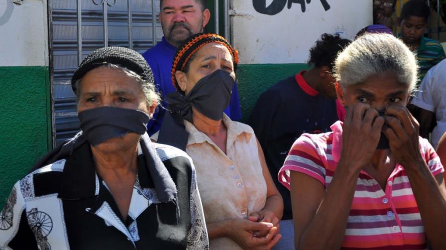 Residentes sector de Santiago denuncian contaminación por congestión de tuberías