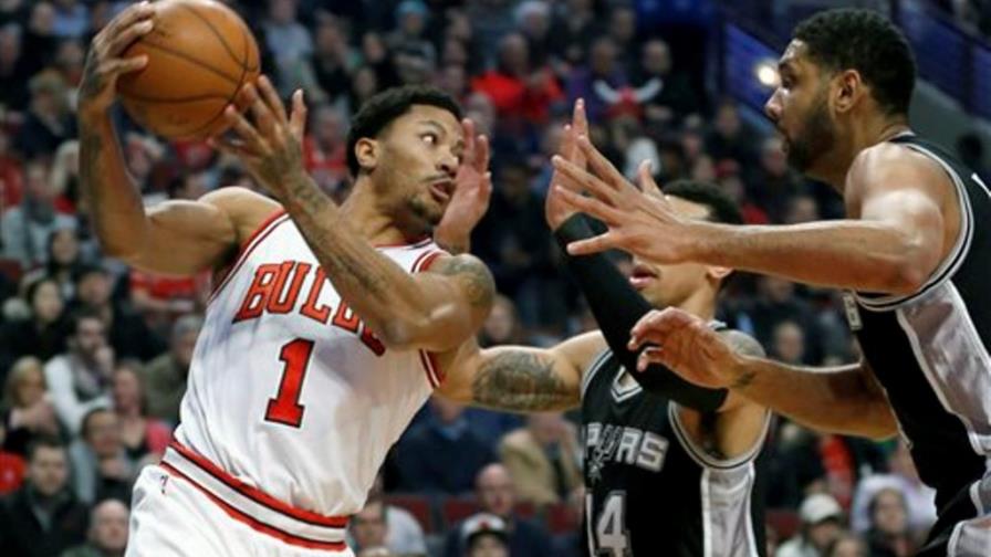 Derrick Rose predica con el ejemplo y Bulls vencen a Spurs