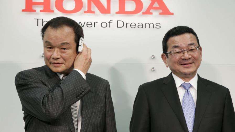 Dimite el presidente de la Honda