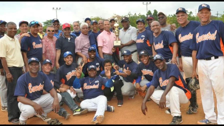 Distrito Nacional gana Torneo Nacional Presidente de Softbol máster Distrito Nacional gana Torneo Nacional Presidente de Softbol máster
