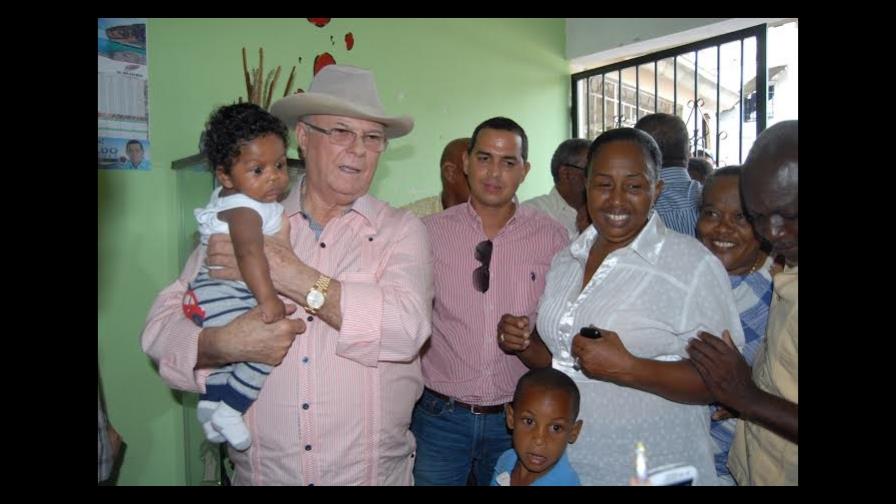 Hipólito dice es urgente proteger a productores nacionales Hipólito dice es urgente proteger a productores nacionales