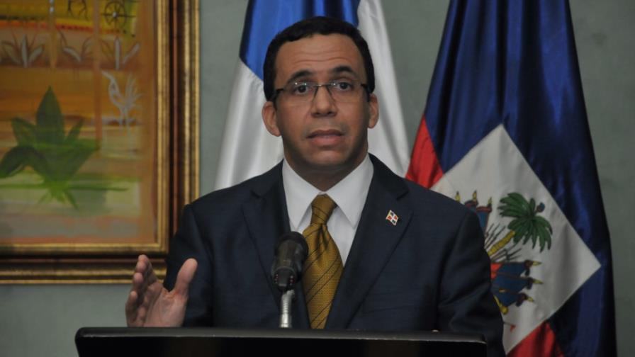 Canciller se reúne con funcionarios EE.UU.