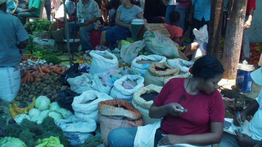 Realizan mercado entre haitianos y dominicanos en Dajabón Realizan mercado entre haitianos y dominicanos en Dajabón