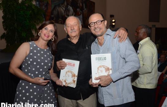 Fidelio Despradel publica un libro con sus memorias