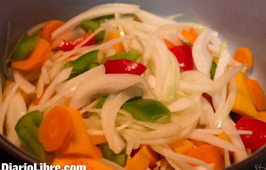 Ajo y cebolla, el dúo dinámico de la cocina