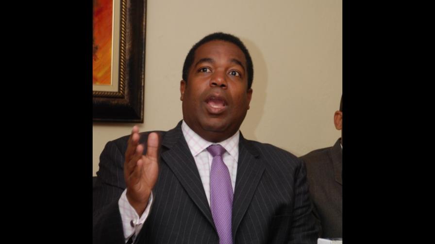 Tony Peña Guaba renuncia del PRM