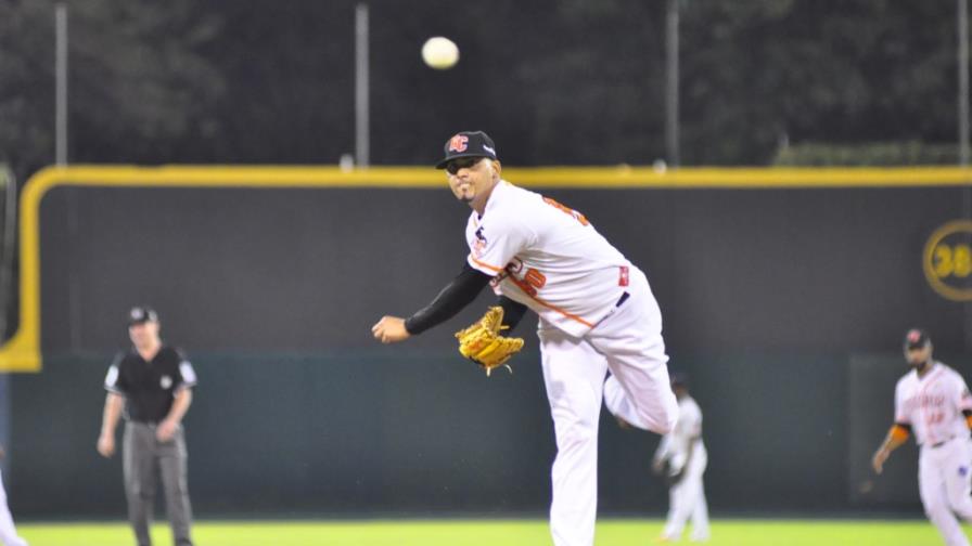 Soto lidera blanqueada y pone a los Gigantes a uno del título Soto lidera blanqueada y pone a los Gigantes a uno del título