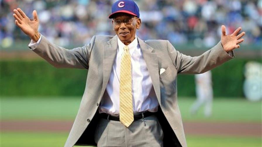 Fallece Ernie Banks, legendario pelotero de los Cachorros