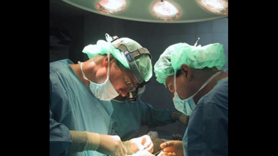 Salud Pública emite resolución para regular a los cirujanos plásticos