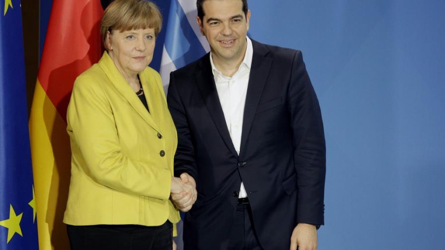 Tras Merkel, Tsipras se reunirá con la oposición alemana