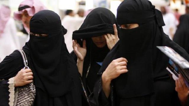 Dubái redobla la disciplina sobre el código de vestir antes de Ramadán