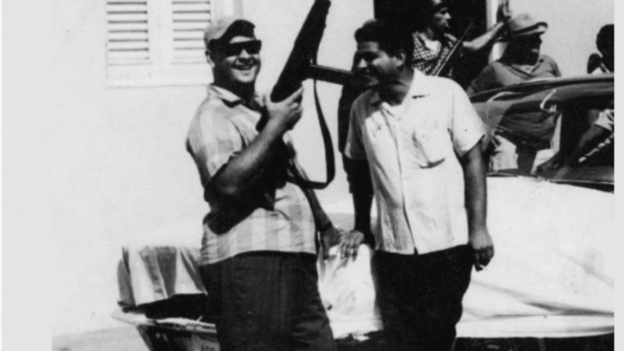 El 25 de mayo de 1965, el gobierno de Imbert Barrera reprime a los constitucionalistas