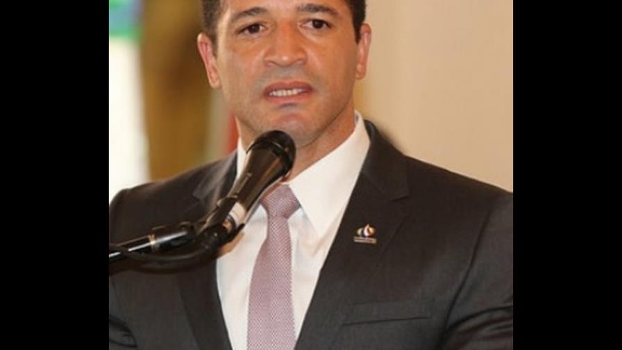 Políticos van al Palacio y se reúnen con el Presidente