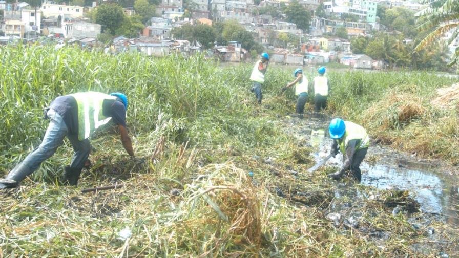CAASD da inicio a obras en cañada El Arrozal en La Ciénaga