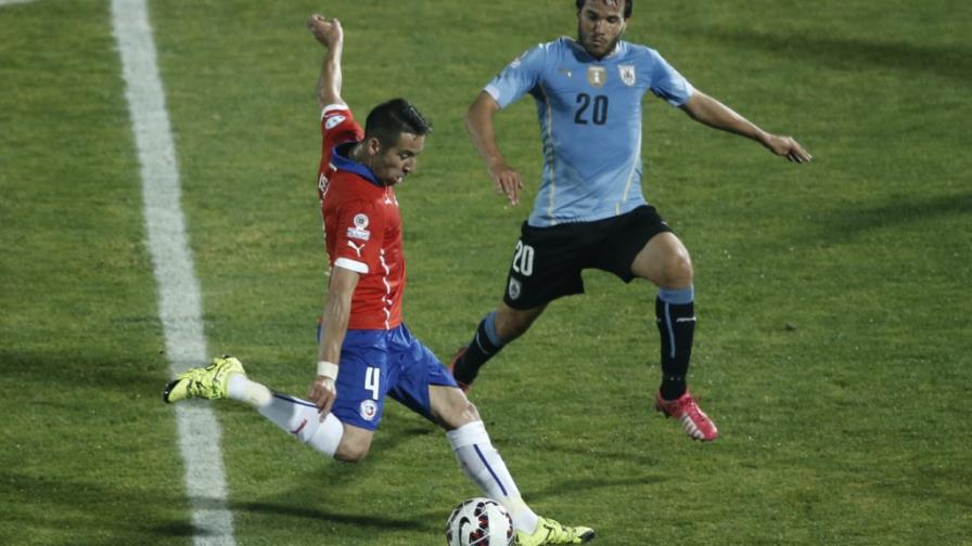 Chile asegura puesto en semi al ganar a Uruguay