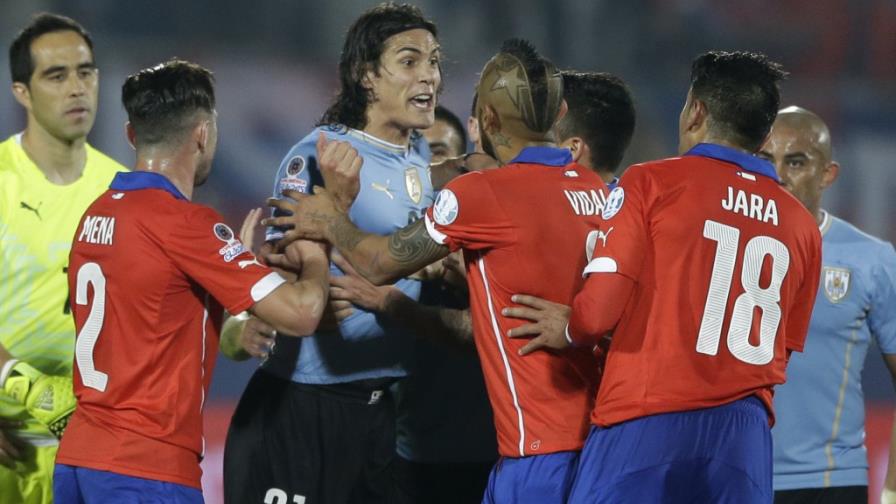 Prensa uruguaya denuncia provocación y mal arbitraje tras eliminación en Copa América