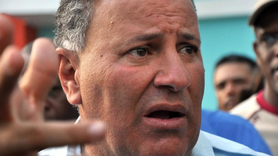 Someten al alcalde de Santiago por corte de árboles en parque Duarte Someten al alcalde de Santiago por corte de árboles en parque Duarte