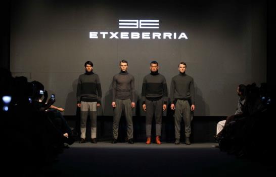 Diseñador español Roberto Etxeberría abre Semana de la Moda 2015 en Lima