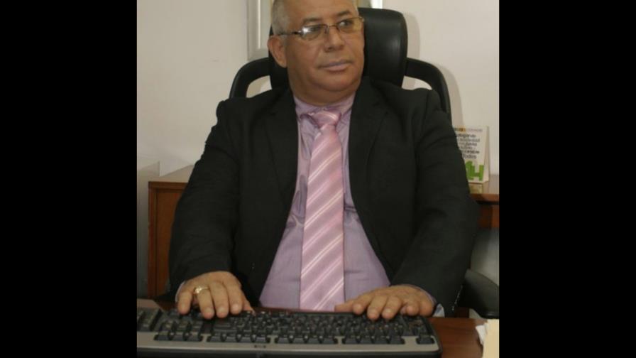 Instan a los padres a “cuidar la escuela”