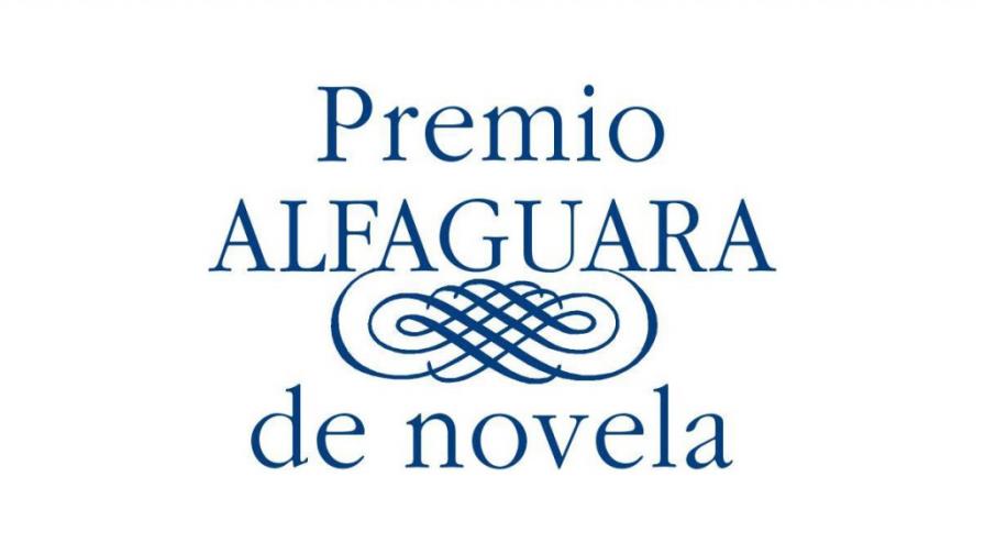 Más de 700 novelas aspiran al Premio Alfaguara, que se falla este martes