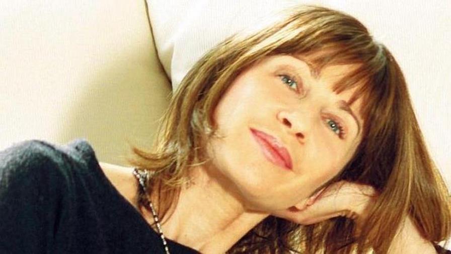 La chilena Carla Guelfenbein gana el Premio Alfaguara de Novela 2015 La chilena Carla Guelfenbein gana el Premio Alfaguara de Novela 2015