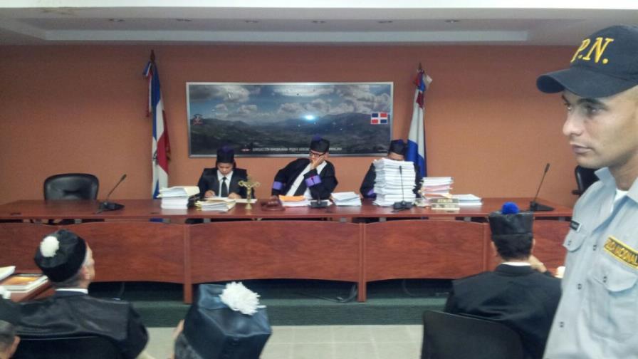 Comienza el juicio de apelación de Bahía de las Águilas