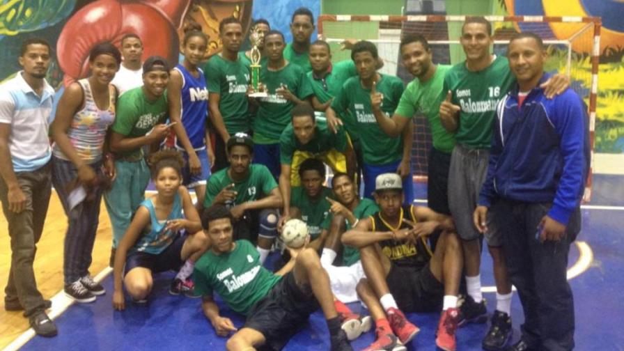 Gualey se corona campeón del balonmano de Hato Mayor