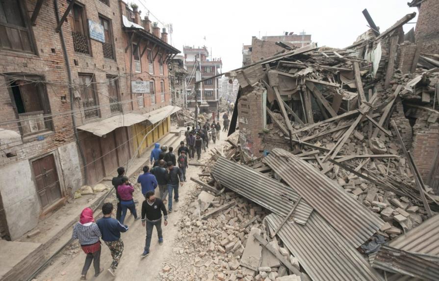 Una réplica de magnitud 6,7 sacude Nepal