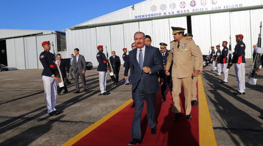 Danilo Medina partió hacia Guatemala a reunión SICA