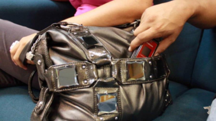 Police chief calls for more consequences for cell phone thieves