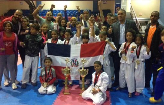 Academia dominicana de Tae kwan do gana primer lugar en competencia internacional